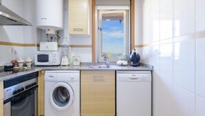House, 4 Bedrooms, Terrace | Private kitchen - Global Algaida - By Global Rental Holidays 6800 (Oropesa del Mar)