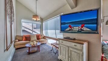 Appart'hôtel, 2 chambres | Coin séjour