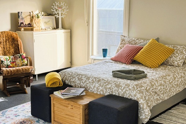 1 dormitorio, escritorio, wifi y ropa de cama