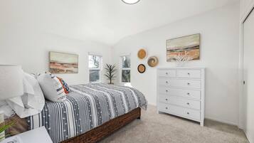 3 habitaciones, cuna de viaje, wifi y ropa de cama
