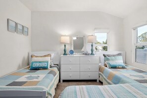 3 bedrooms, travel cot, WiFi, bed sheets
