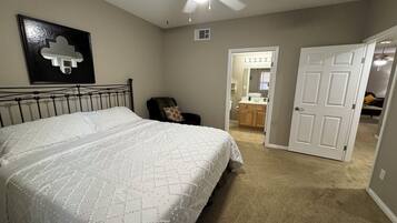 2 chambres, fer et planche Ă repasser, Wi-Fi, draps fournis