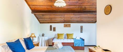 1 bedroom, bed sheets