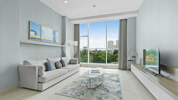 Apartment, 2 Bedrooms, City View | Living area