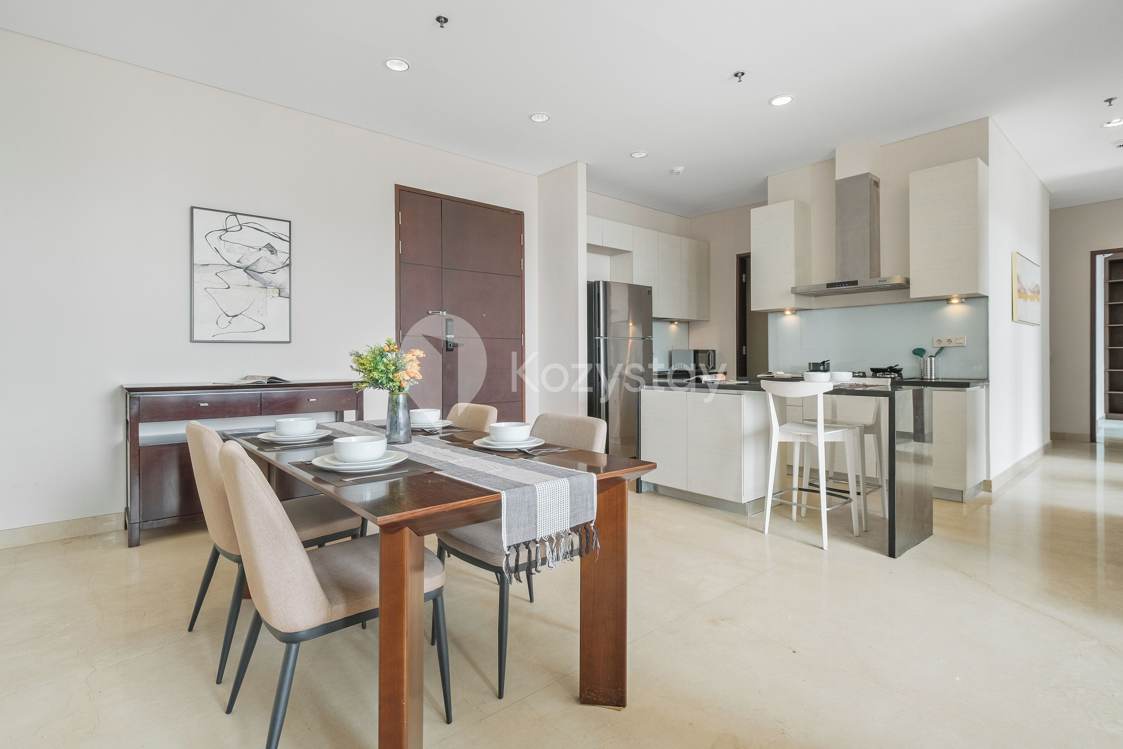 Apartamento, 3 habitaciones, vistas a la ciudad | Comedor