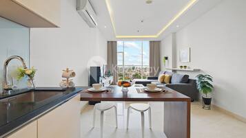 Apartemen, 1 kamar tidur, pemandangan kota | Dapur pribadi