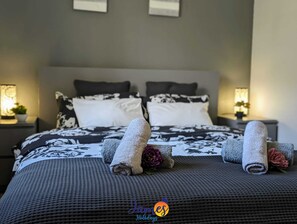 3 bedrooms, WiFi, bed sheets - Traditional 3 Bed Quad House, Playa Flamenca PF5 (Orihuela)