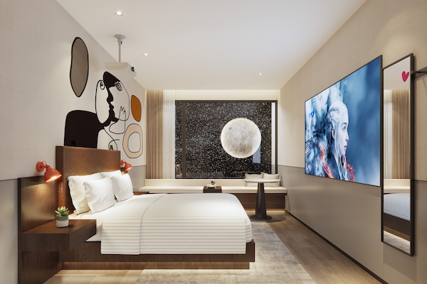 Klassieke tweepersoonskamer | Luxe beddengoed, donsdekens, pillowtop-bedden, een bureau