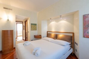 2 Schlafzimmer, Bügeleisen/Bügelbrett, WLAN, Bettwäsche