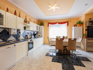 Fridge, microwave, oven, dishwasher