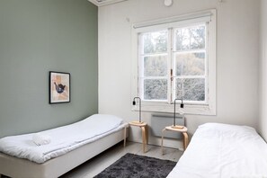 3 chambres, lit de bébé portatif, Wi-Fi, literie fournie