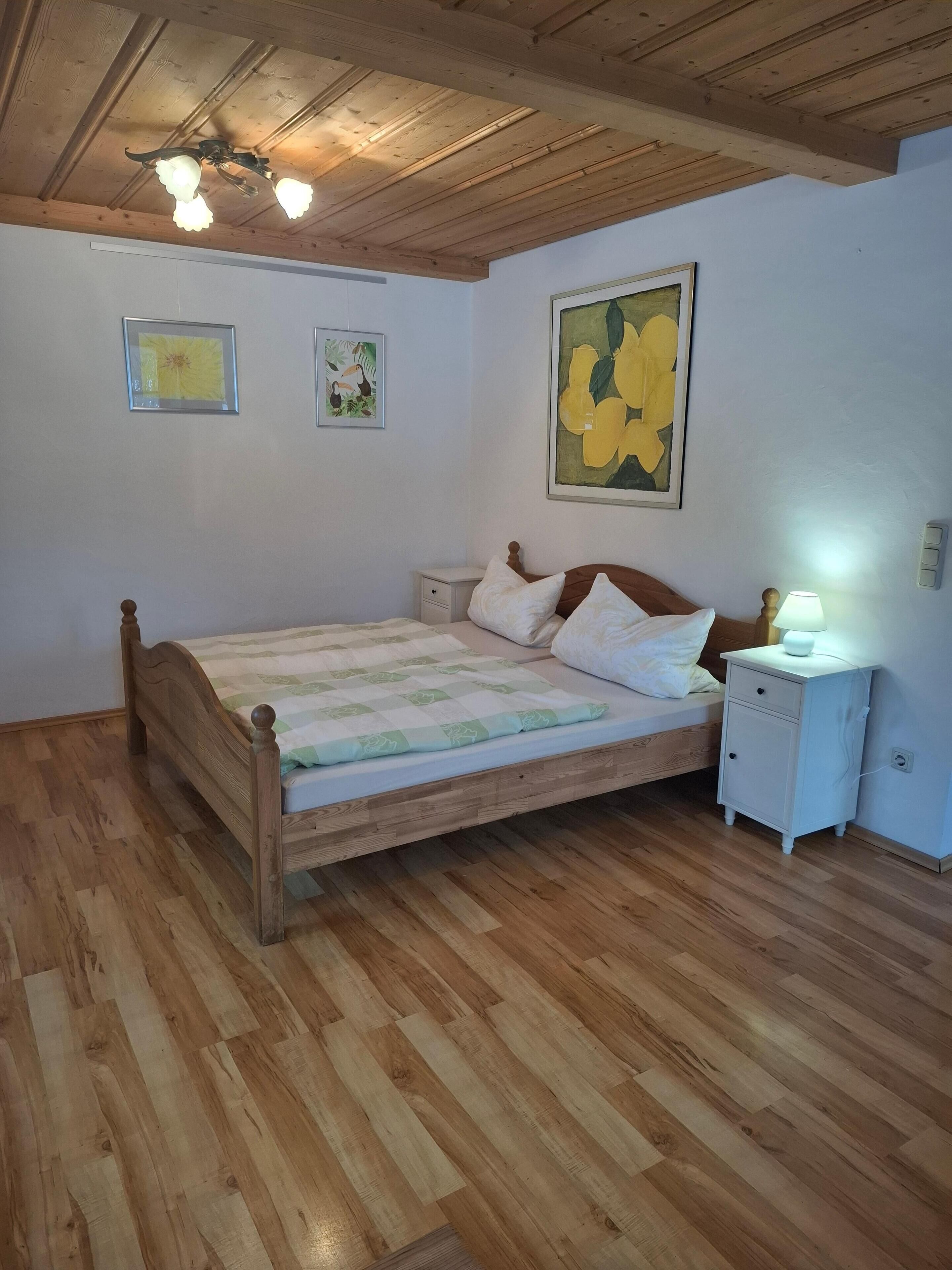 Fewo 90 m², 4 Personen, 1 Schlafzimmer, Wohn-/Schlafraum-Schlafzimmer 2 mit Doppelbett