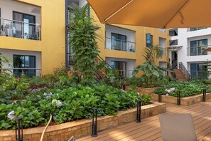 Kiến trúc tòa nhà