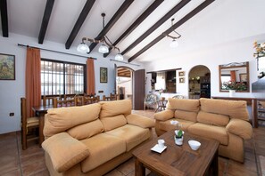 TV, fireplace - Casa Ascen by At Home Costa del Sol (Torrox)