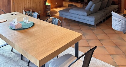 Superb chalet with fireplace and breathtaking view of the hamlet