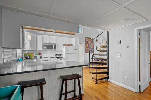 House in the Heart of Woods Hole