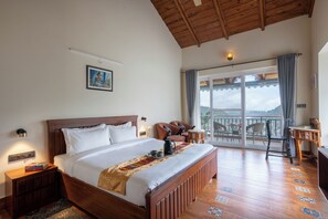 Super Deluxe Room with Lake View | Laptop workspace, free WiFi, bed sheets, wheelchair access - Yecha House - Mountain & Lake View Retreat, Bhimtal (Bhimtal)