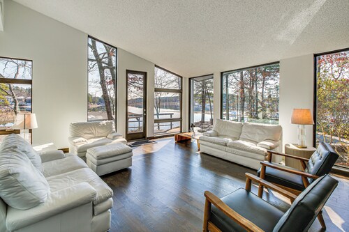 Boat Dock & Views: Stunning Lake Coronado Gem!