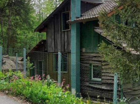 House (Two Bedroom Holiday Home) | Exterior