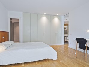 2 habitaciones, acceso a internet y ropa de cama 