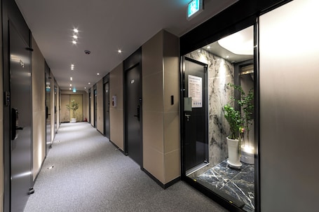 Hallway. Stayz437 Jongno