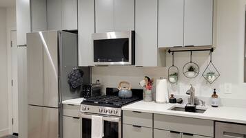 Microwave, oven, stovetop, dishwasher