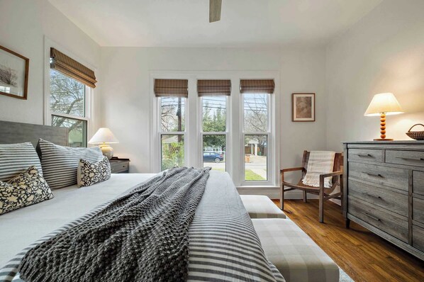 2 bedrooms, iron/ironing board, travel cot, WiFi