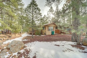 Exterior - Near Hiking Trails: Tranquil Cabin in Munds Park! (Munds Park)