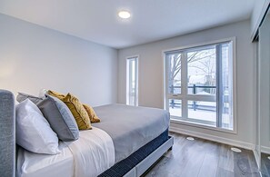 3 bedrooms, desk, iron/ironing board, WiFi