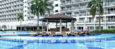 季節限定屋外プール