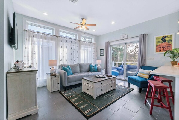 Televisión, oficina