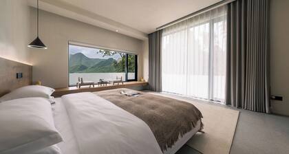 Wild Persimmon Warm Soup Homestay