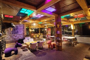 Bar (in der Unterkunft)