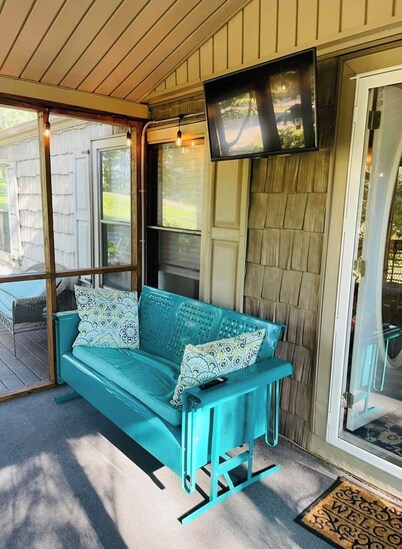 Weekend Retreat in Pickwick 3-bedroom home in Counce with WiFi, AC