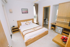 Basic Room | Free WiFi - Tan Hoang Long Hotel DN - by BayLuxury (Da Nang)