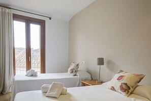 2 bedrooms, free WiFi, bed sheets - Comtat Muro 2 by Rentallorca (Muro)