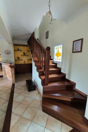 Villa | 3 camere, una scrivania
