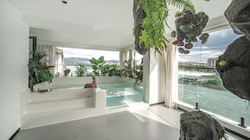 Superior Twin Room | In-room safe, desk, laptop workspace, blackout curtains