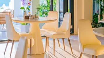 Tägliches inbegriffenes Frühstücksbuffet