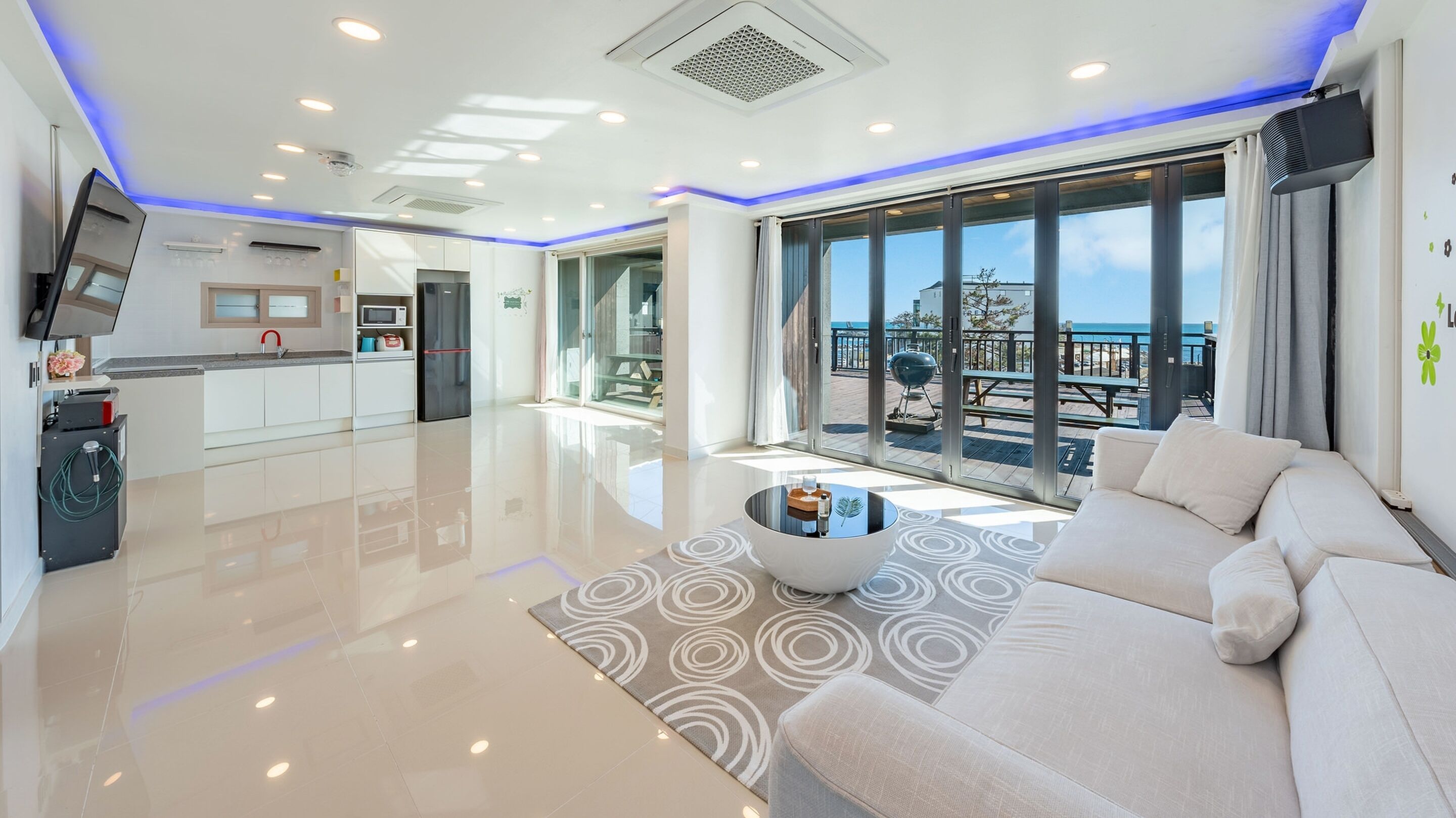 Eenvoudige kamer, 2 slaapkamers (Room 103(Ocean View/Pool Villa)) | 1 slaapkamer, gratis wifi