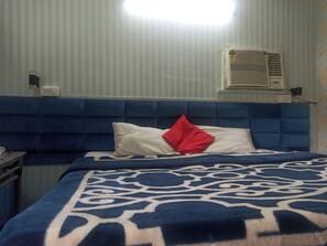 Desk, free WiFi - Hotel Meenu Inn (Jaipur)