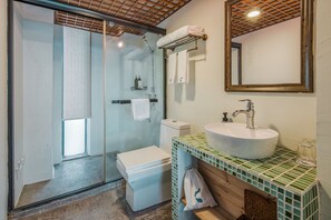 Chambre Supérieure avec lits jumeaux, vue océan | Salle de bain