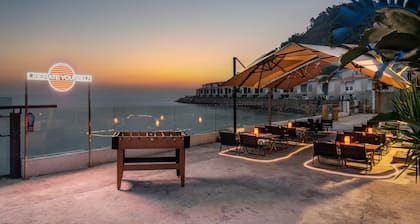 HAJANA Beachside Homestay