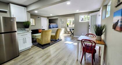 Charming 1 bedroom apartment near downtown La Mesa with great outdoor space