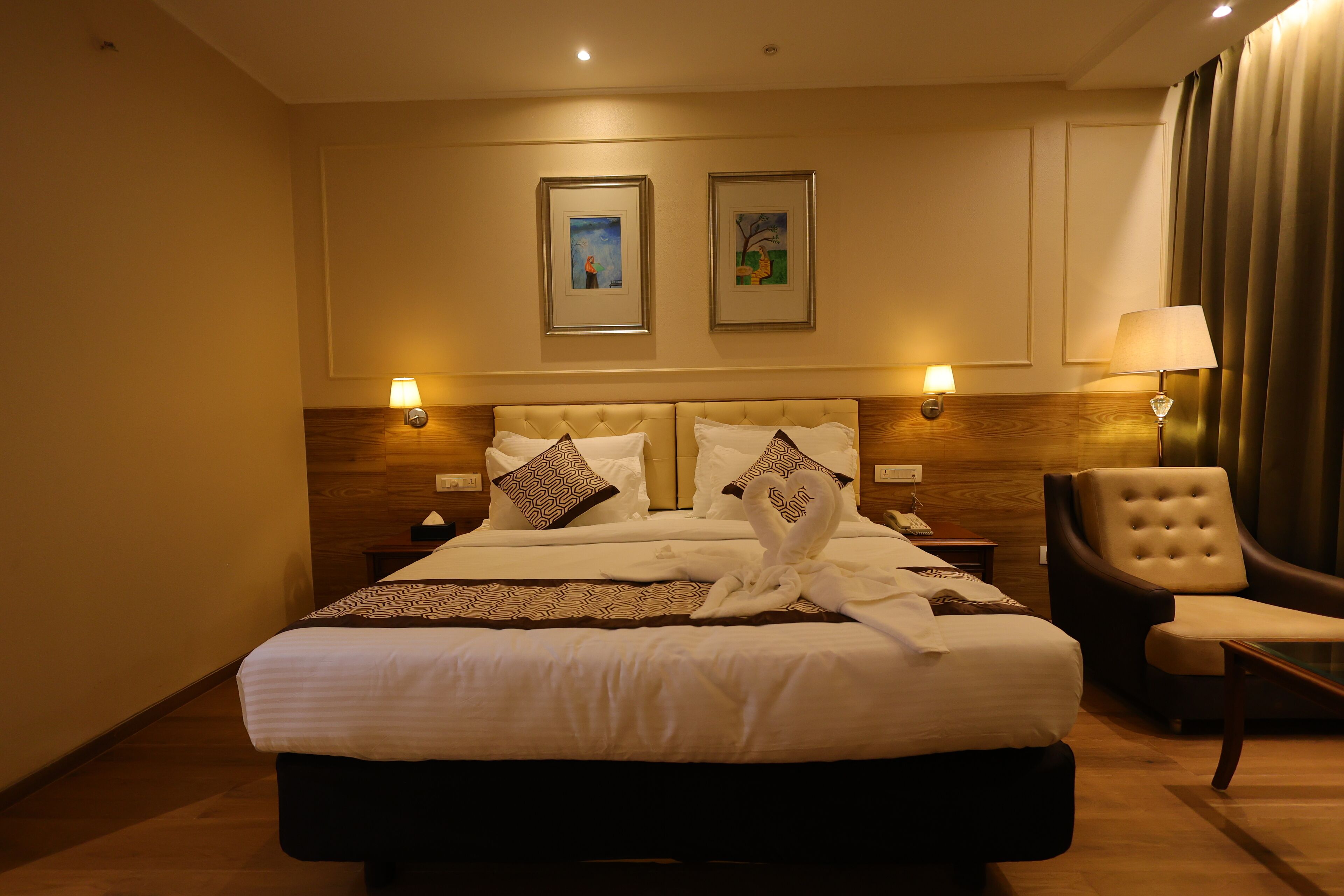 Deluxe Room | Soundproofing, iron/ironing board, free WiFi