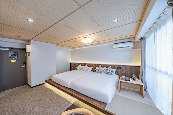 Deluxe Twin Room, 2 Double Beds, Non Smoking | Blackout drapes, free WiFi - Apartment hotel 11 Yasaka (Kyoto)