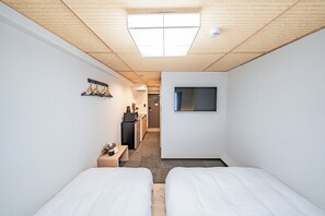 Triple Room, Multiple Beds, Non Smoking - Apartment hotel 11 Yasaka (Kyoto)