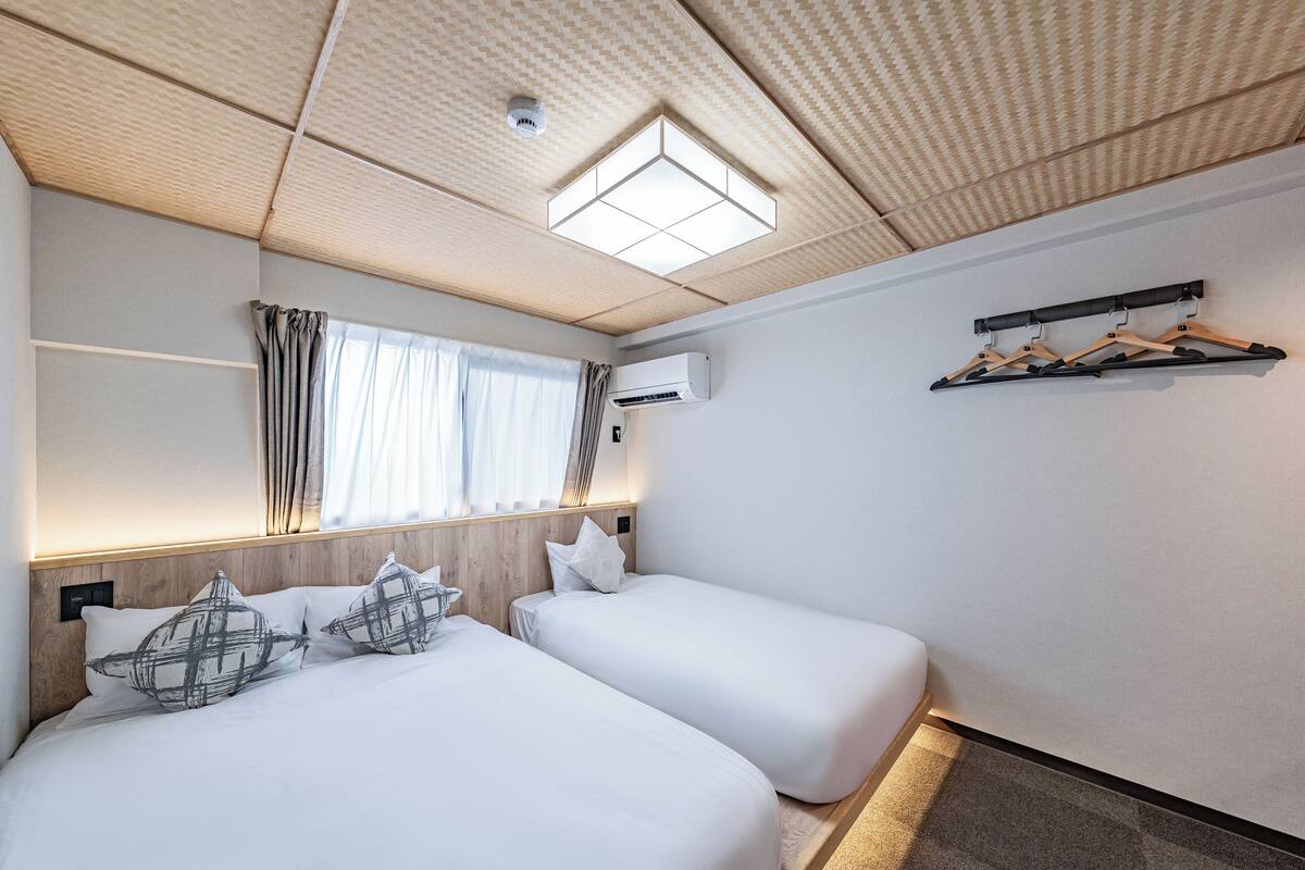 Zweibettzimmer, Mehrere Betten, Nichtraucher | Verdunkelungsvorhänge, kostenloses WLAN