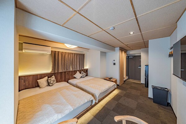 Quadruple Room, 2 Double Beds, Non Smoking | Blackout drapes, free WiFi