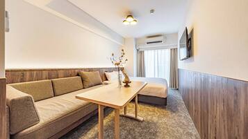 Superior Double Room, 1 Double Bed with Sofa bed, Non Smoking, Balcony | WiFi (free)